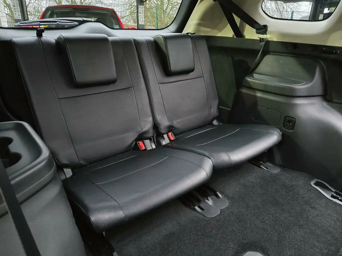 2014-mitsubishi-outlander-22di-d-gx4-big-20