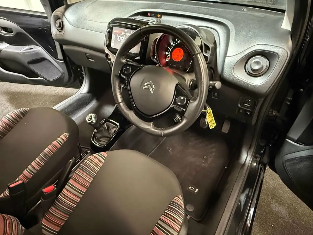 2021-citroen-c1-10-vti-shine-5d-big-13