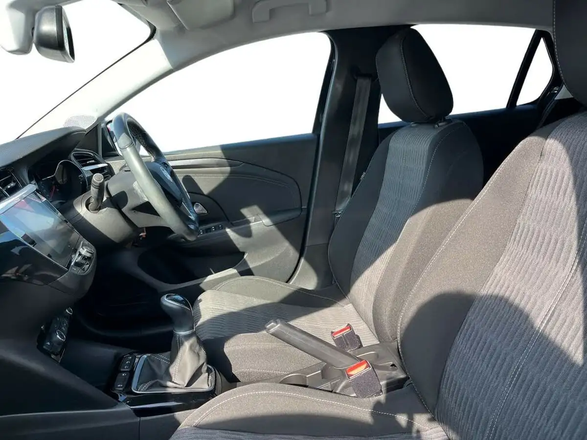 2021-vauxhall-corsa-12i-griffin-edition-big-7
