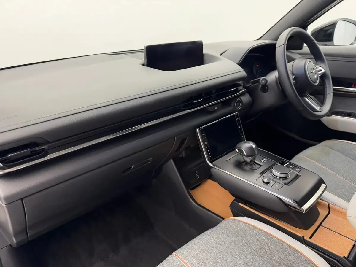 2023-mazda-mx-30-e-exclusive-line-170ps-830cc-big-11