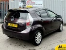 2014-toyota-yaris-small-1