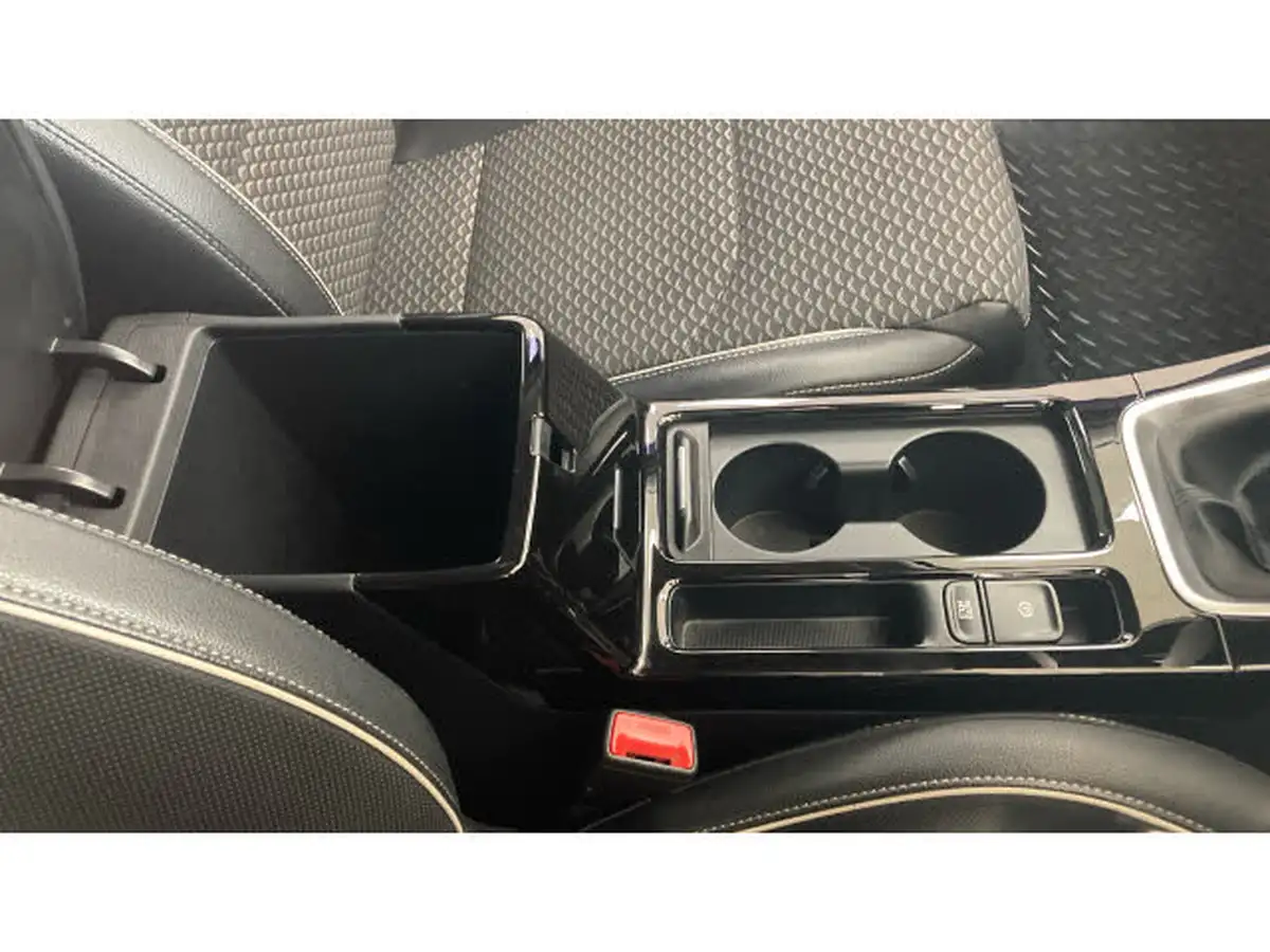 2022-kia-xceed-15-t-gdi-3-big-35