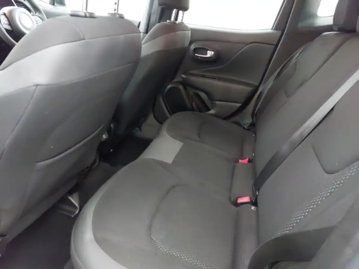 2022-jeep-renegade-13-gse-night-eagle-big-5