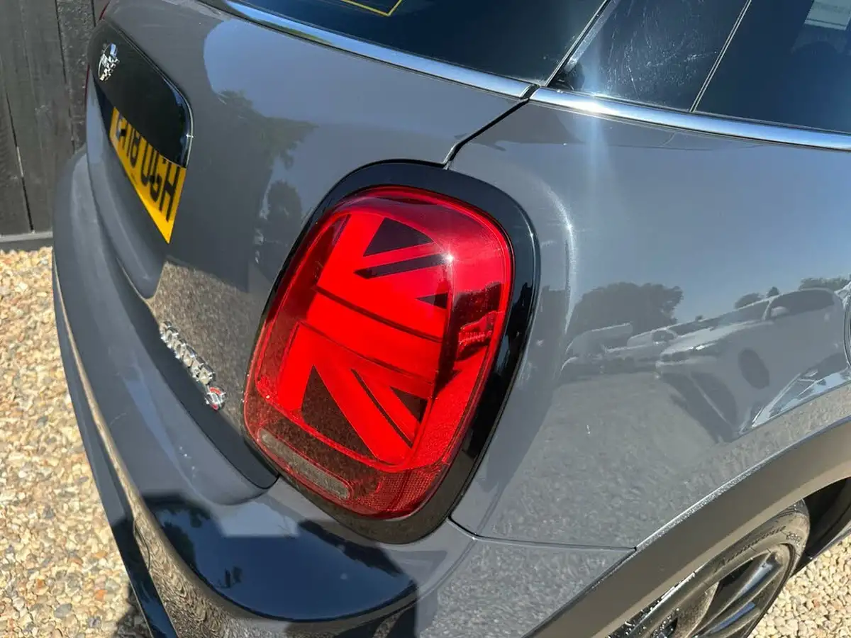 2018-mini-cooper-20-cooper-s-series-ii-ss-hatchback-5d-big-14