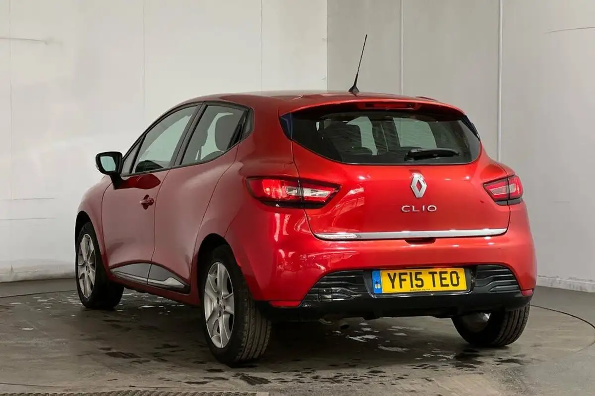 2015-renault-clio-12-dynamique-big-16