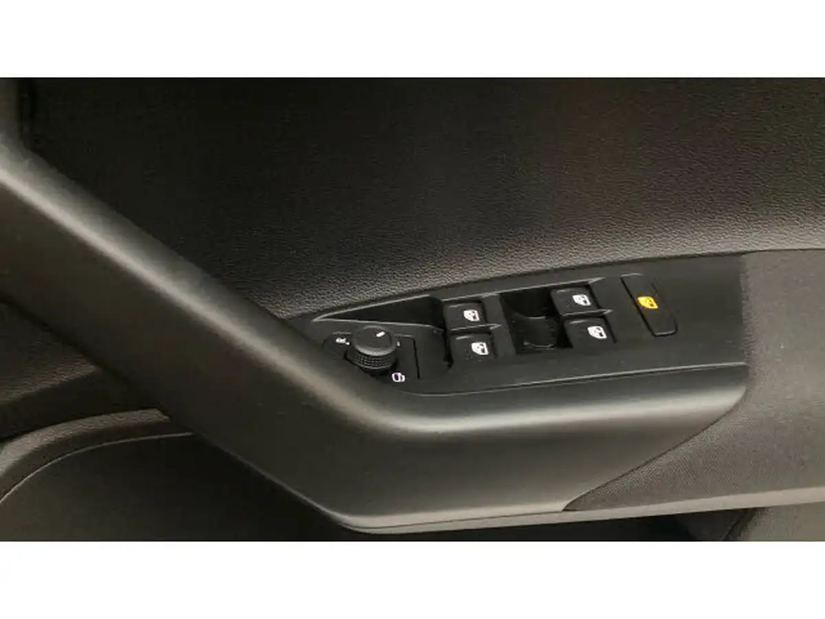 2022-volkswagen-polo-10-tsi-life-big-28