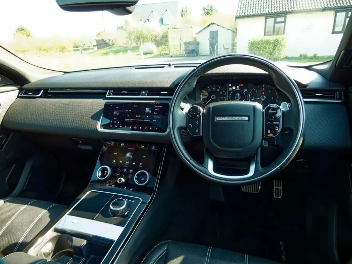 2019-land-rover-range-rover-velar-20-d180-r-dynamic-s-big-25