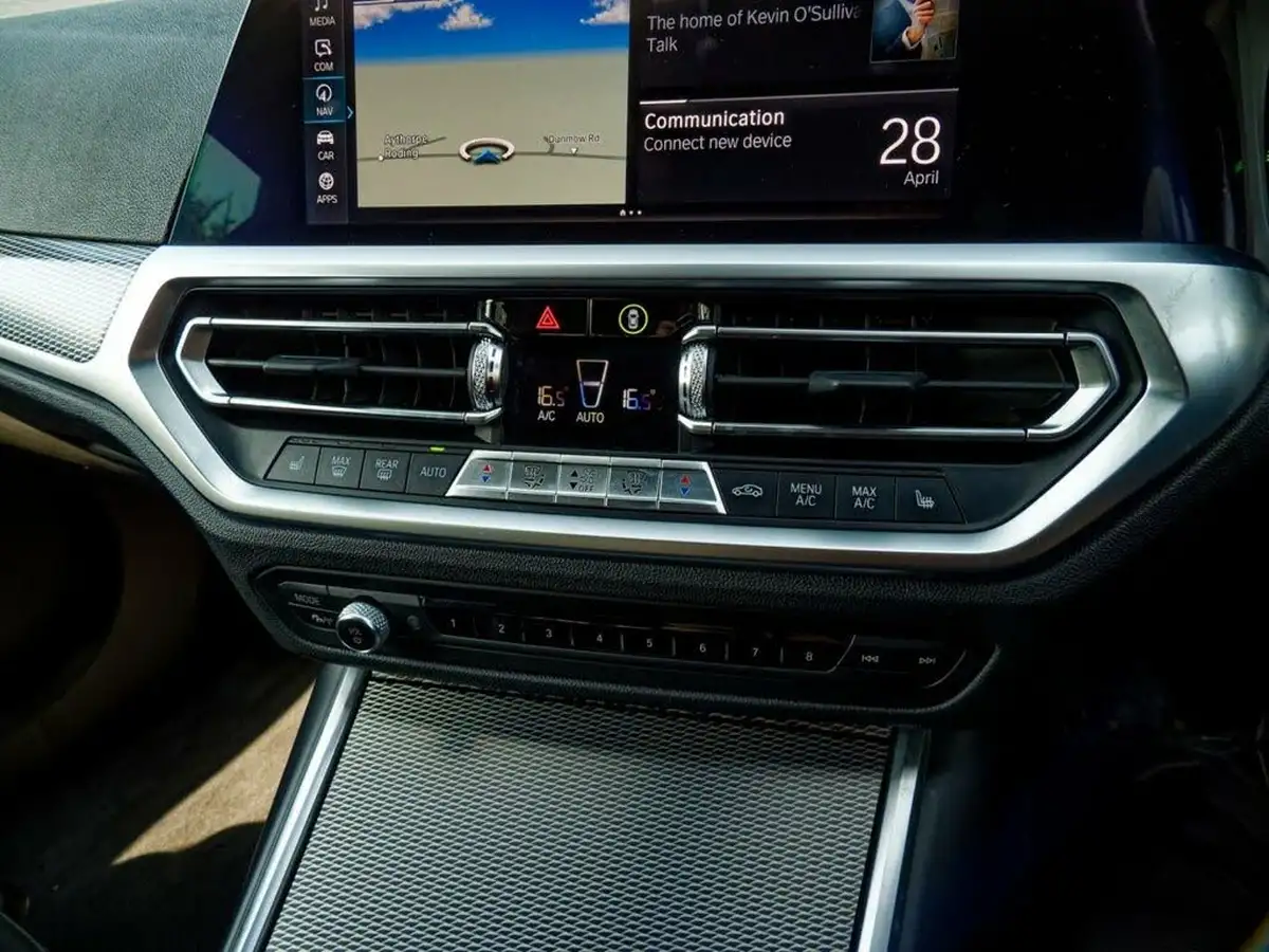 2019-bmw-3-series-20-330e-m-sport-plus-pack-big-42