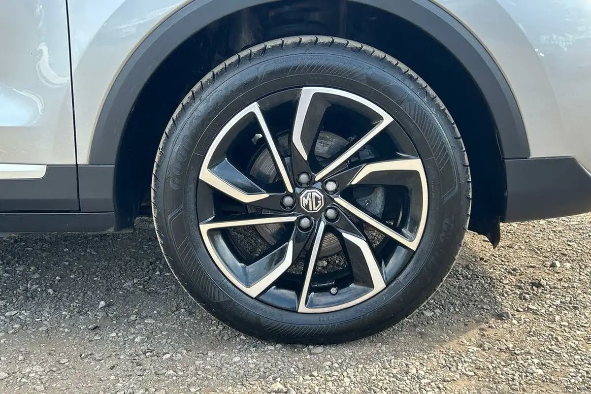 2023-mg-zs-suv-10t-gdi-exclusive-auto-big-15