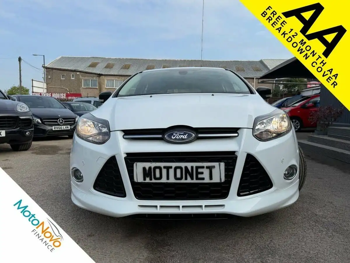 2013-ford-focus-16-zetec-s-scti-182ps-hatchback-big-32