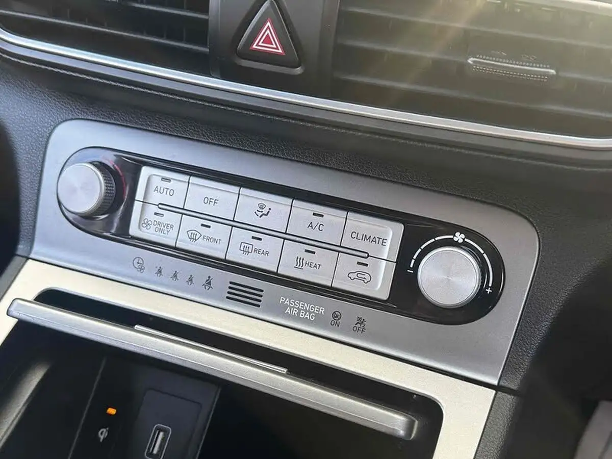 2021-hyundai-kona-e-premium-204ps-big-36