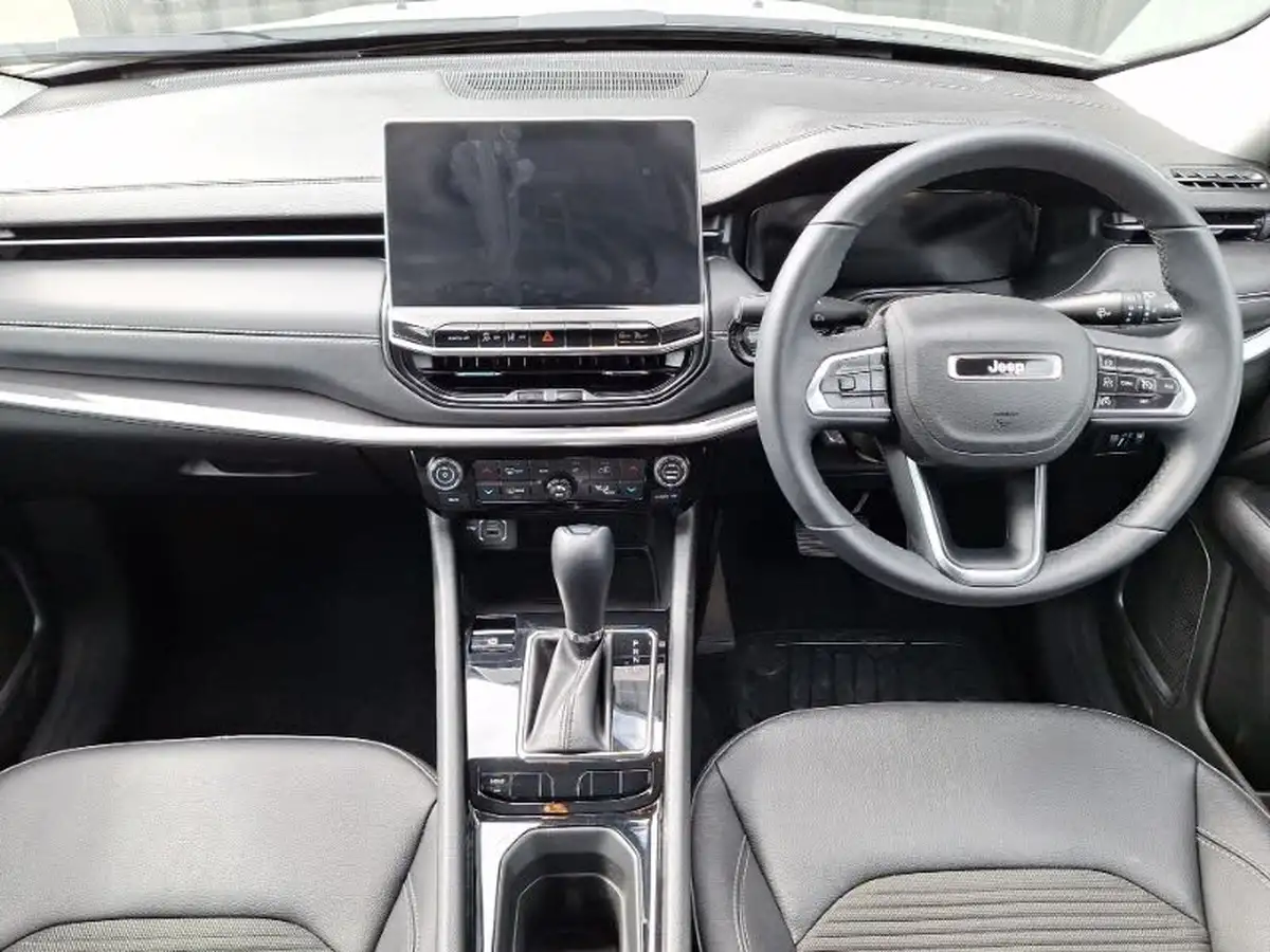 2023-jeep-compass-15-limited-big-2