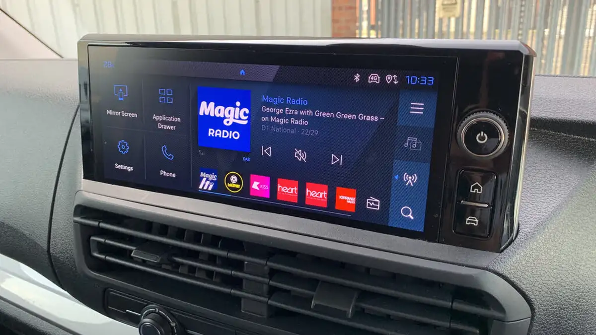 2024-peugeot-expert-20-bluehdi-professional-standard-panel-big-32