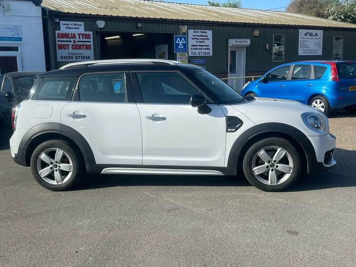 2017-mini-countryman-15-cooper-ss-big-2