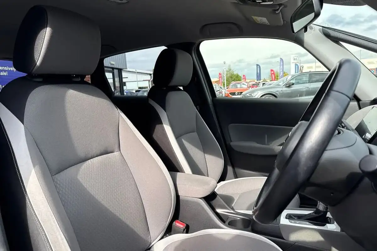 2021-honda-jazz-15-i-mmd-crosstar-ex-109ps-two-tone-big-22