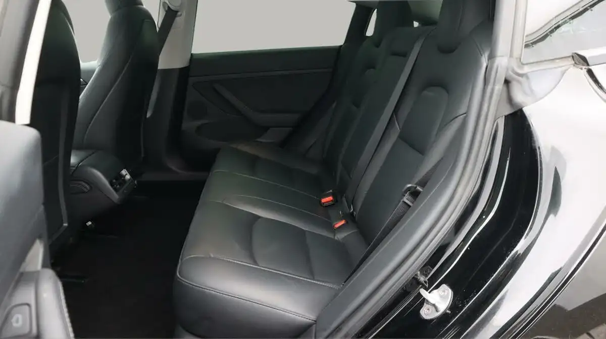 2021-tesla-model-3-e-long-range-4x4-big-16