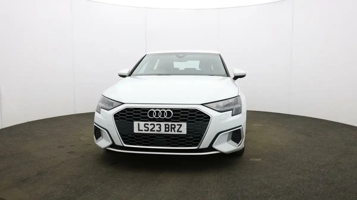 2023-audi-a3-15-35-tfsi-sportback-5d-s-tronic-big-33