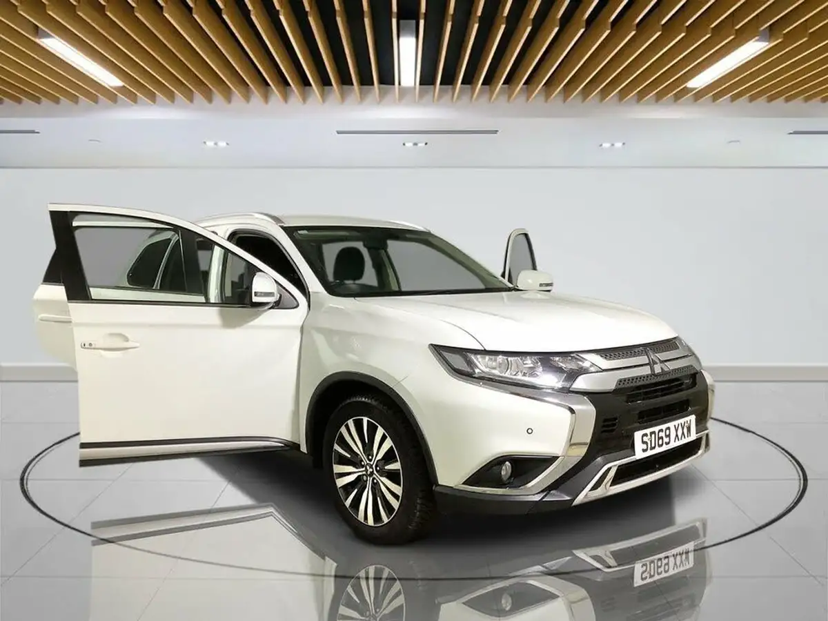 2019-mitsubishi-outlander-20-design-big-8