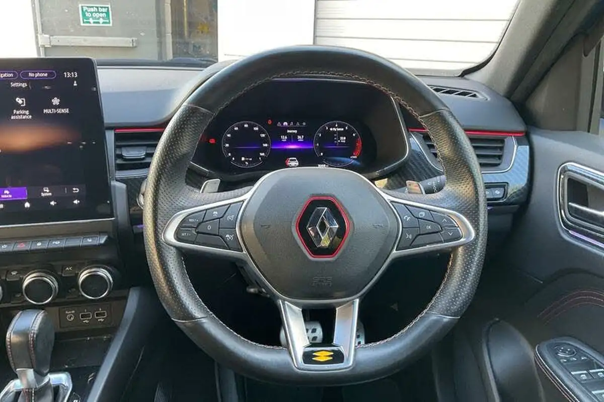 2022-renault-arkana-13-tce-rs-line-big-11