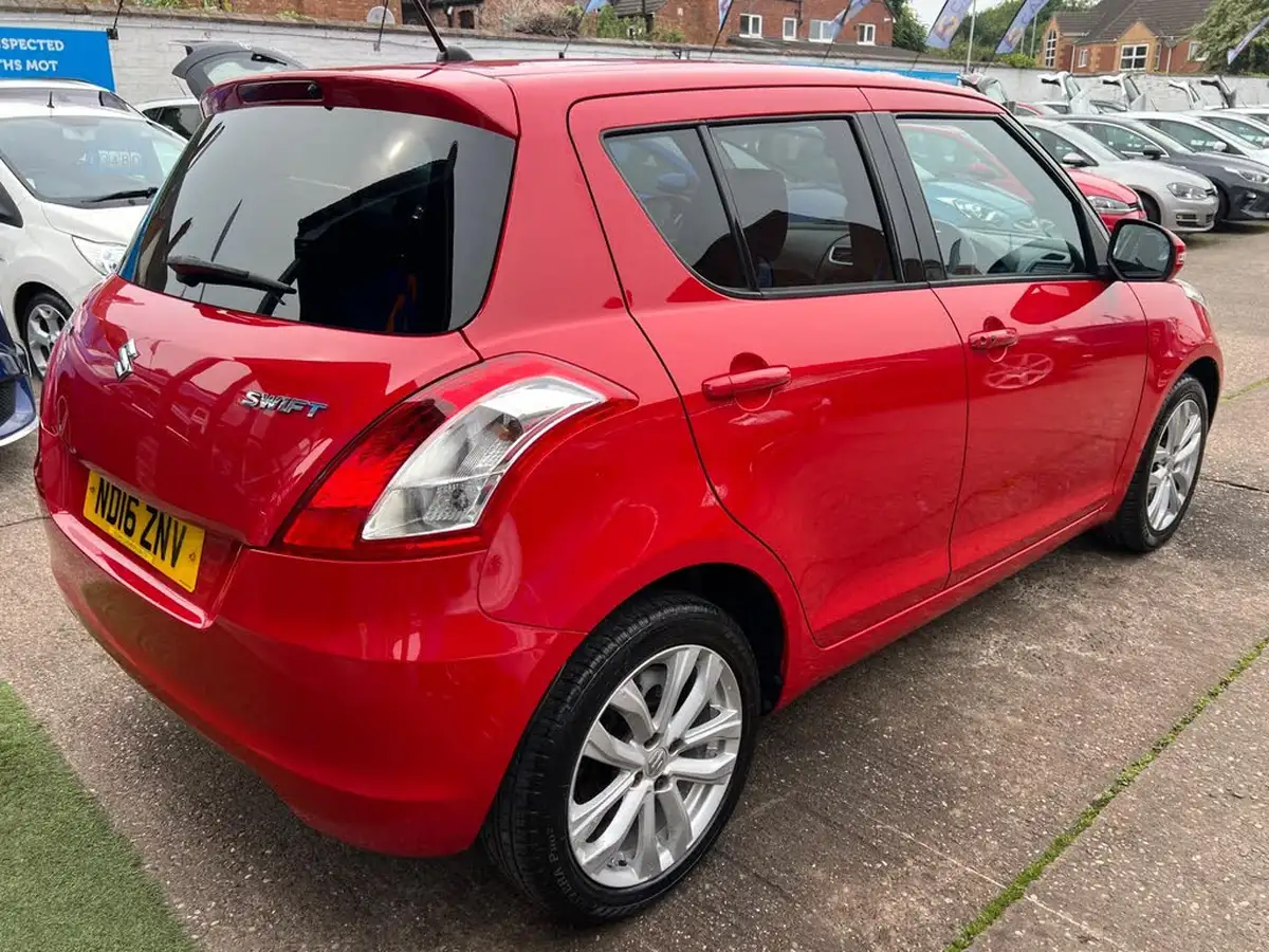2016-suzuki-swift-12-sz4-94ps-nav-5d-big-9