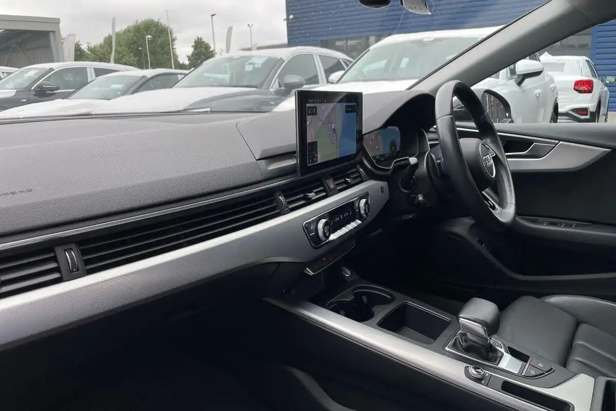2022-audi-a5-20-35-tfsi-sportback-5d-big-26