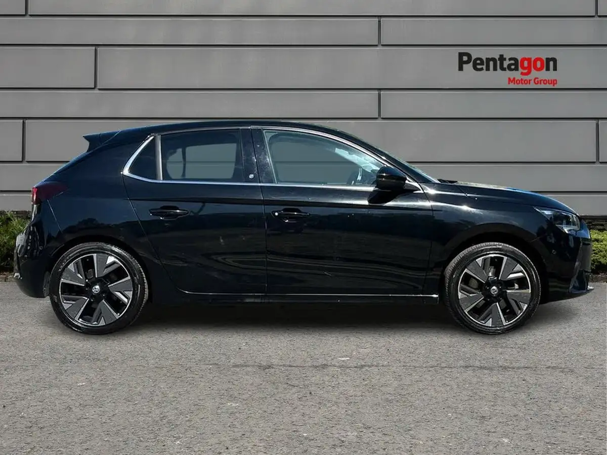 2021-vauxhall-corsa-e-elite-nav-big-13