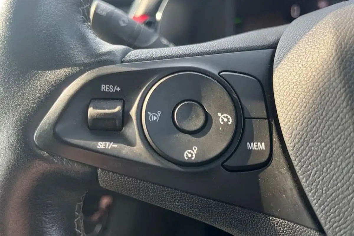 2021-vauxhall-corsa-e-sri-nav-premium-74kw-big-39