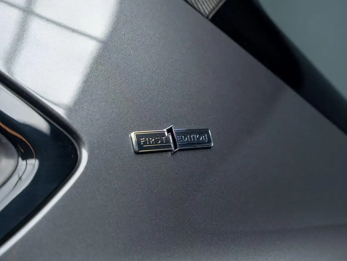 2019-bentley-bentayga-40-v8-big-24