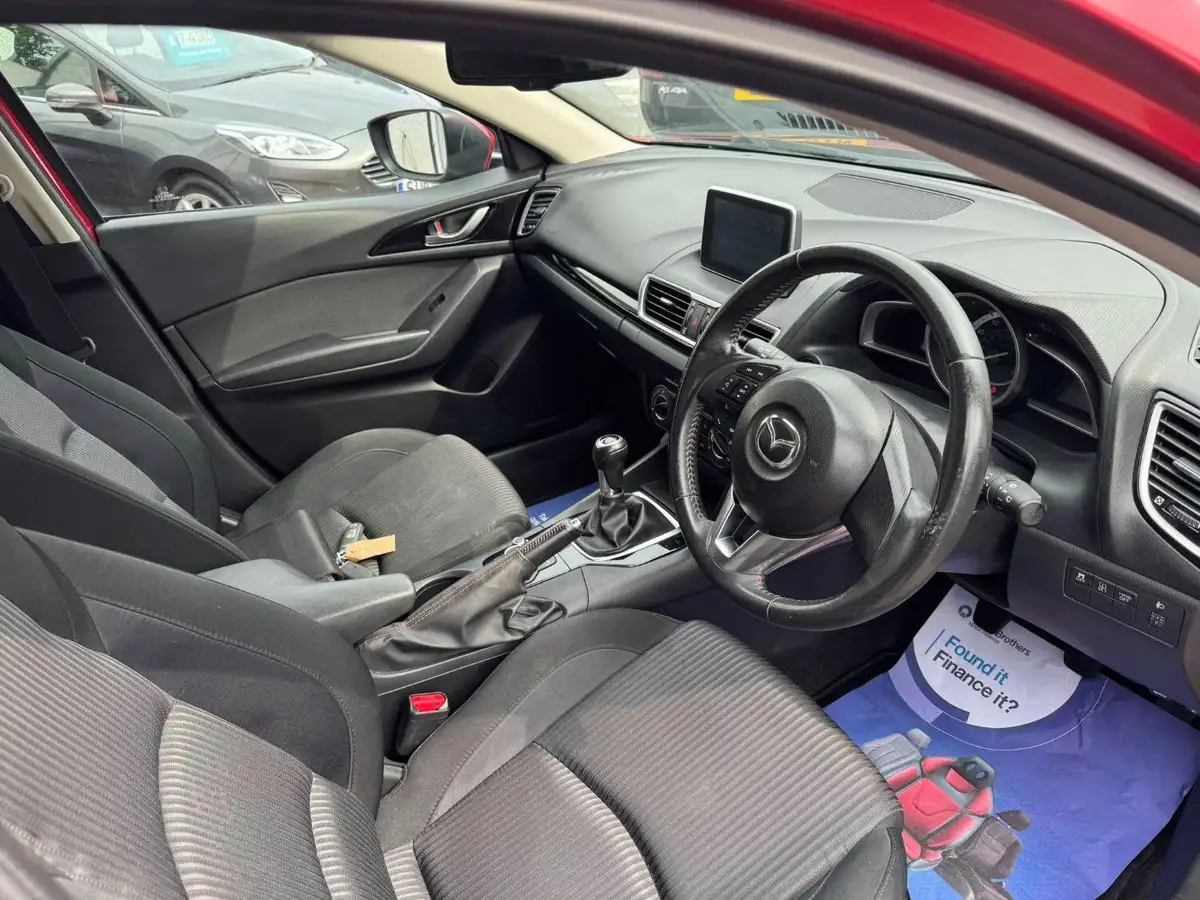2015-mazda-mazda3-20-se-hatchback-5d-big-6