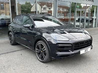 2022 Porsche Cayenne 3.0 V6 E-Hybrid Platinum Edition (462ps) Station Wagon