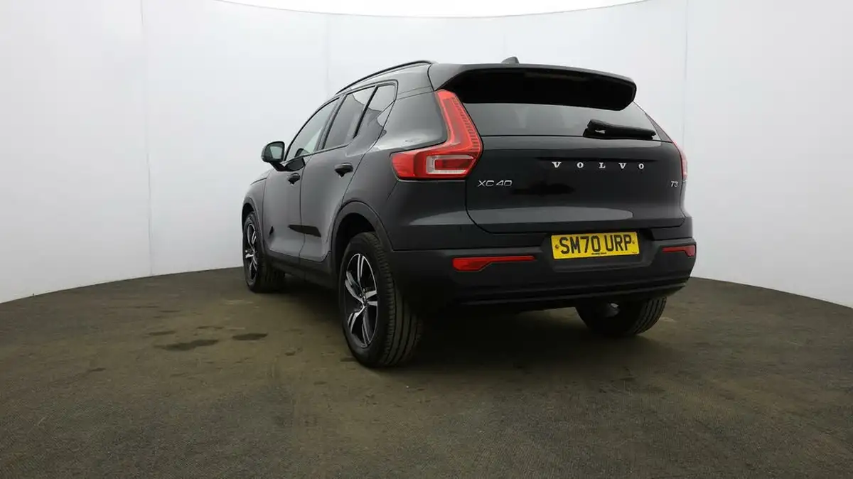 2021-volvo-xc40-15-t3-r-design-163bhp-big-35