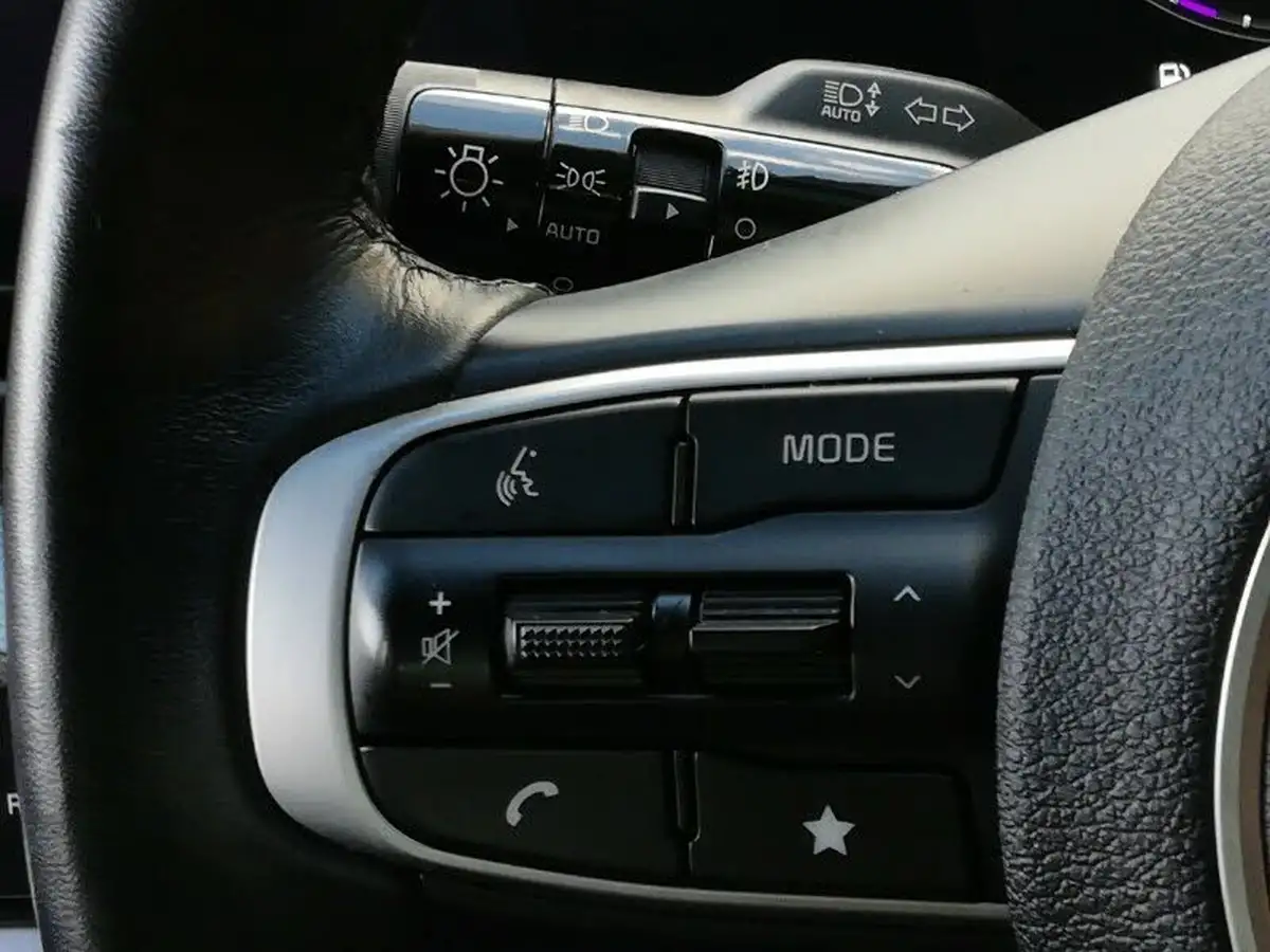 2023-kia-sportage-16-t-gdi-3-148bhp-big-14