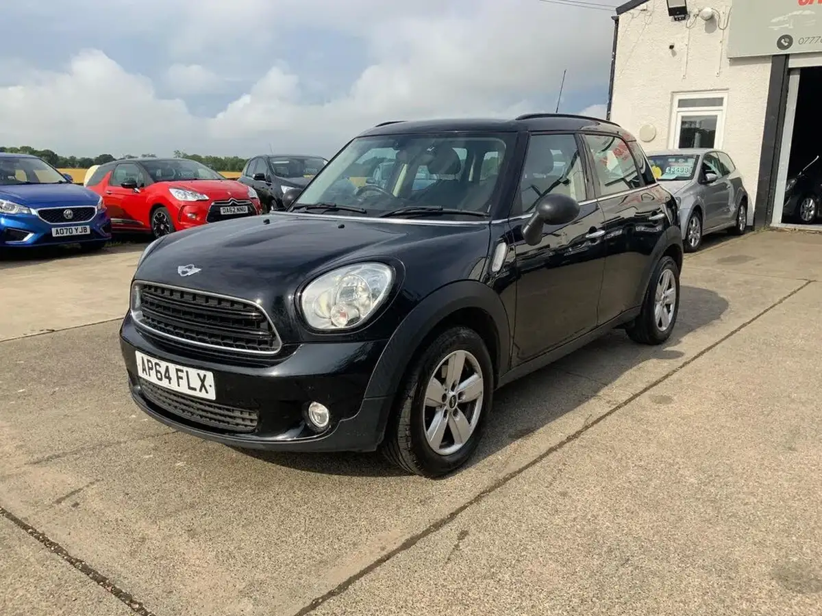 2014-mini-countryman-16-one-98bhp-big-2