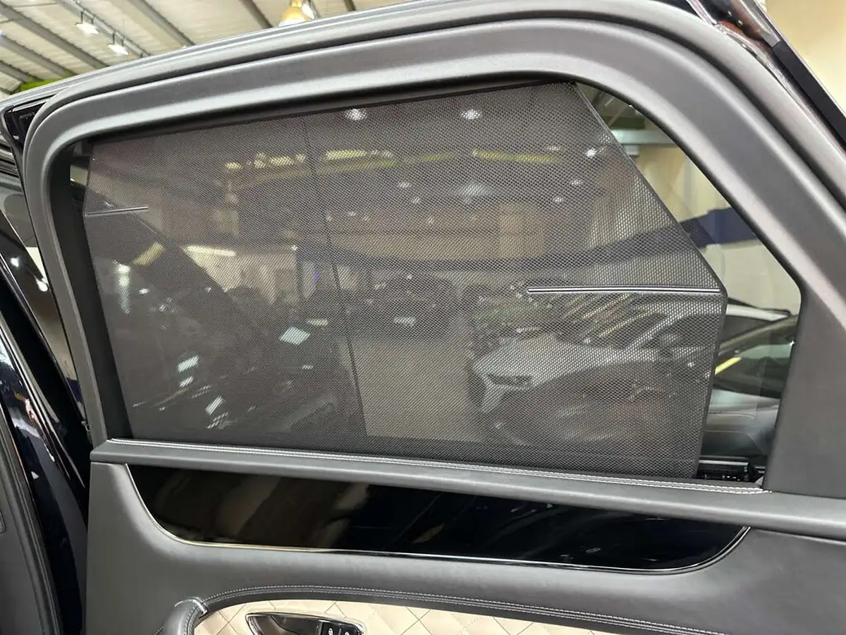 2016-bentley-bentayga-60-w12-big-49