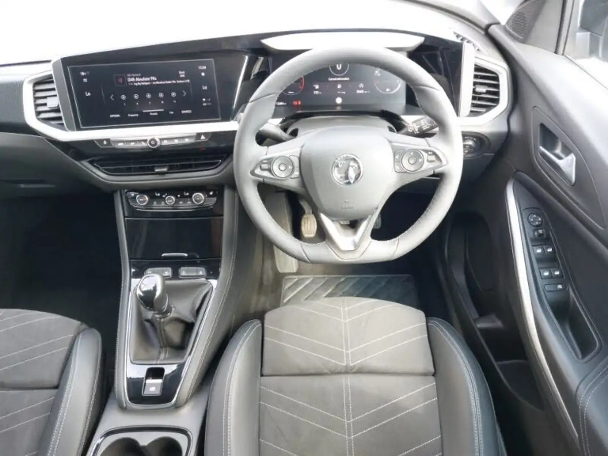 2024-vauxhall-grandland-12-ultimate-130ps-big-6