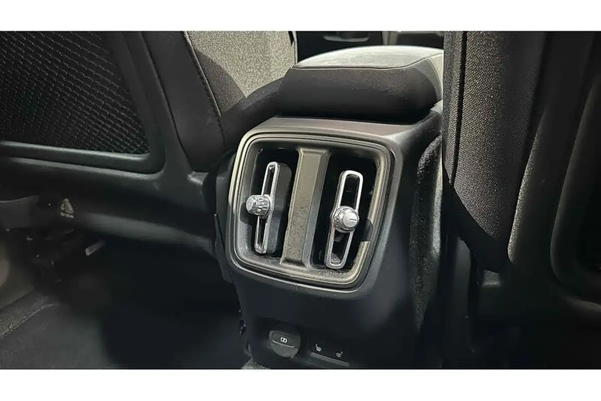 2023-volvo-c40-e-recharge-plus-228bhp-big-26