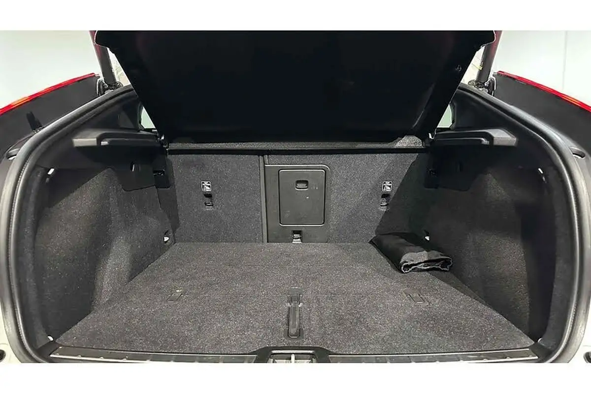 2023-volvo-c40-e-recharge-plus-228bhp-big-48