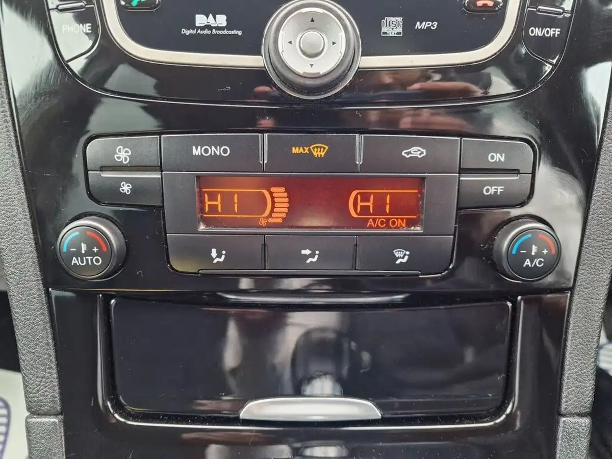 2014-ford-s-max-20td-titanium-140ps-big-26