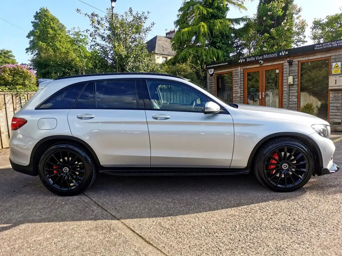2017-mercedes-benz-glc-class-21d-glc220d-amg-line-ss-station-wagon-5d-big-4