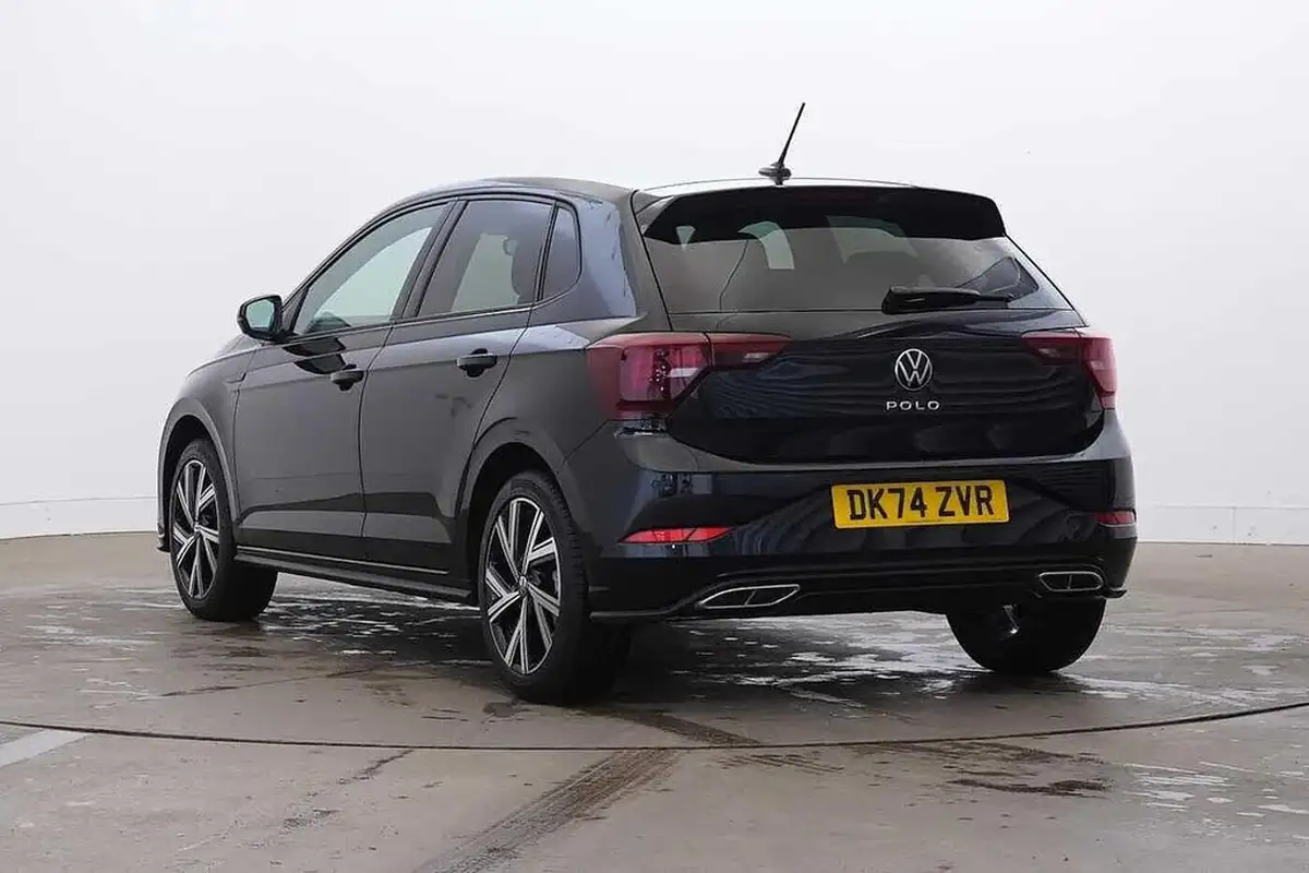 2024-volkswagen-polo-10-tsi-r-line-115ps-dsg-big-2
