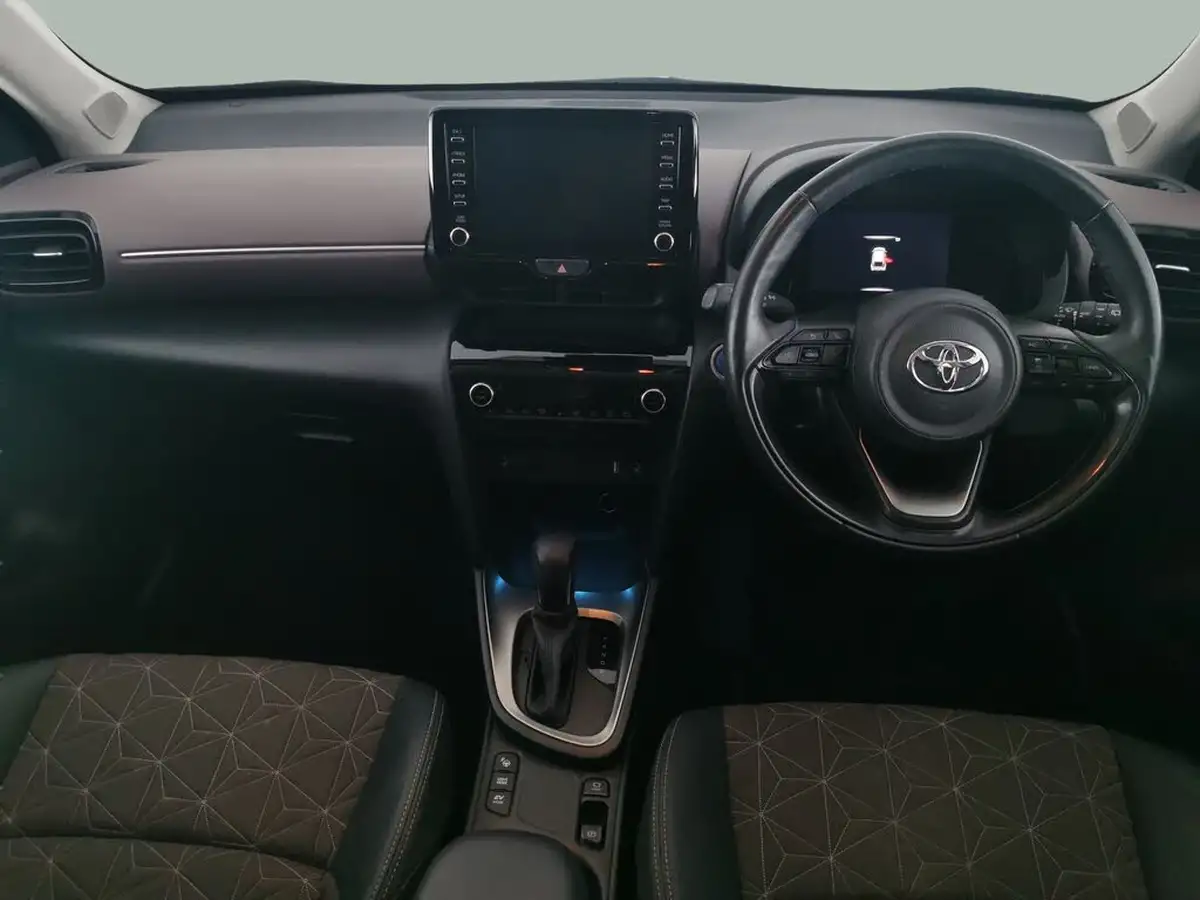 2022-toyota-yaris-cross-15-vvt-i-excel-awd-i-big-7