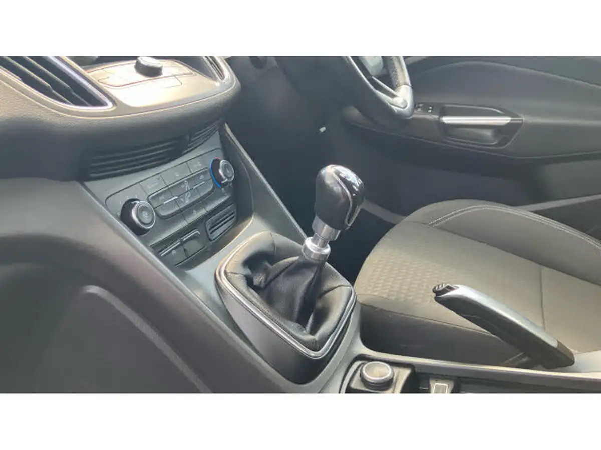 2017-ford-grand-c-max-15tdci-zetec-1498cc-big-12
