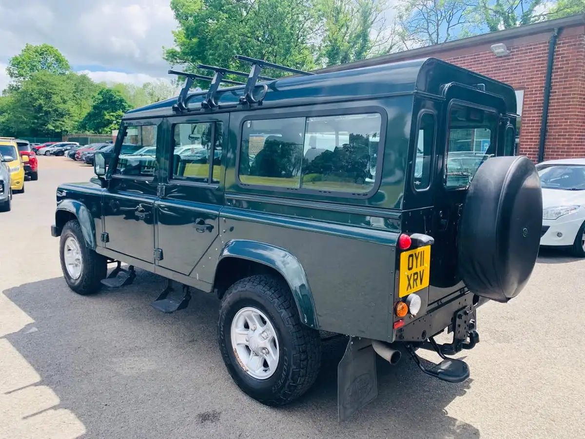 2011-land-rover-110-defender-24td-xs-station-wagon-5-drs-big-8