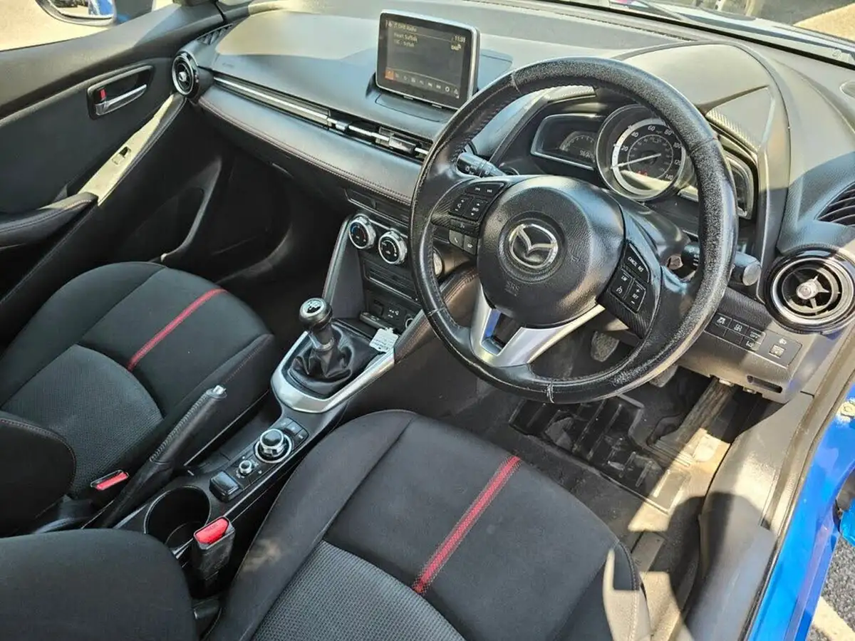 2016-mazda-mazda2-15-sport-nav-90ps-big-17
