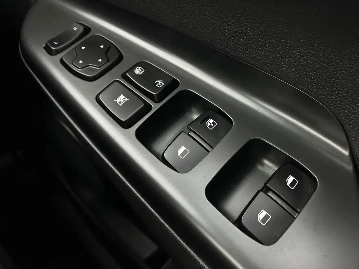 2023-hyundai-kona-e-se-connect-big-20