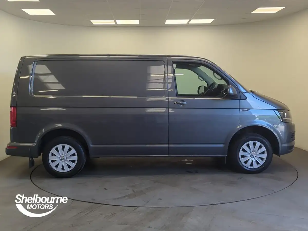 2019-volkswagen-transporter-20tdi-t28-trendline-bmt-swb-102pseu6-big-2