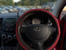 2010-hyundai-i10-12-comfort-76bhp-small-11