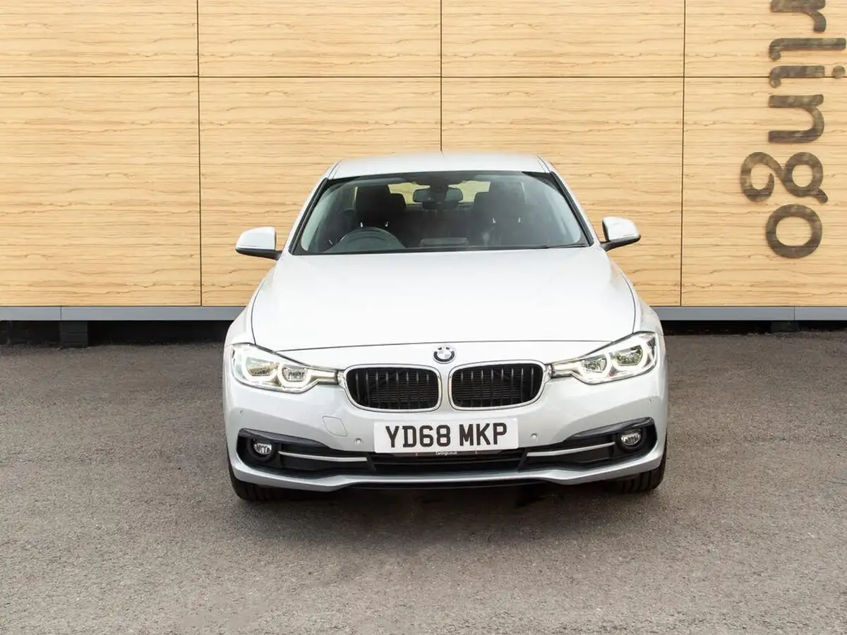 2018-bmw-3-series-20td-318d-sport-saloon-4d-big-4