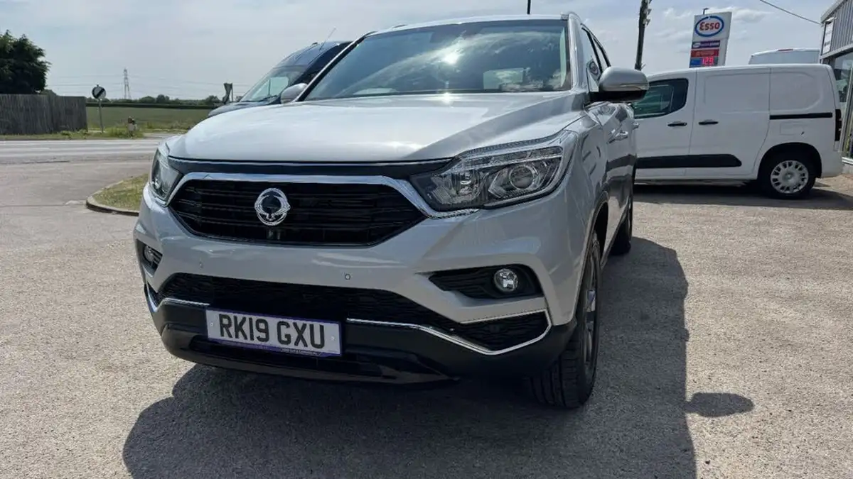2019-kgm-ssangyong-rexton-22td-elx-t-tronic-big-8