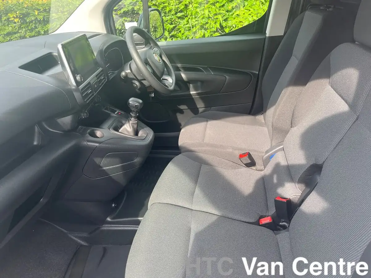 2023-fiat-doblo-15bluehdi-primo-l1h1-swb-100bhpeu6d-swb-1000kg-big-10